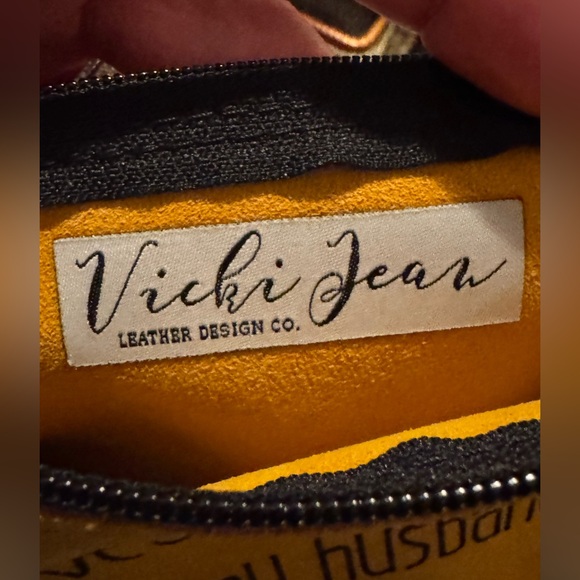 Funny Vicki Jean Leather Design Co. small leather Pouch - Picture 2 of 4